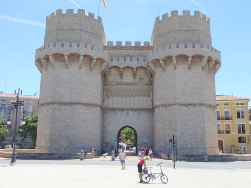 Torres de Serrans, Towers and Gate.